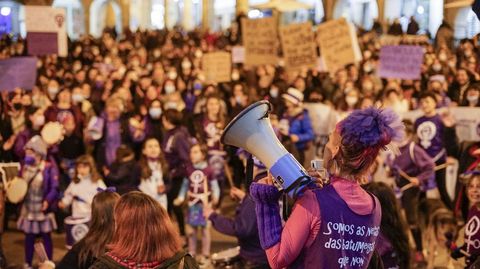 Multitudinaria manifestación del 8M en Ourense