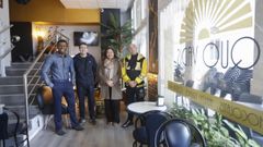 La delegada de la Xunta en Vigo, Ana Ortiz, visit� el establecimiento Quo Vadis, en la calle Areal, uno de los negocios beneficiarios del Bono Remuda