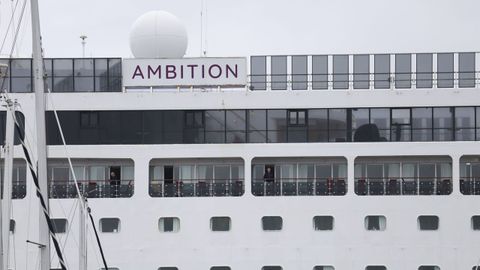El Ambition, el crucero afectado por un brote de gastroenteritis, atrac� este s�bado en A Coru�a