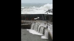 La ciclog�nesis Hugo causa destrozos en Cudillero