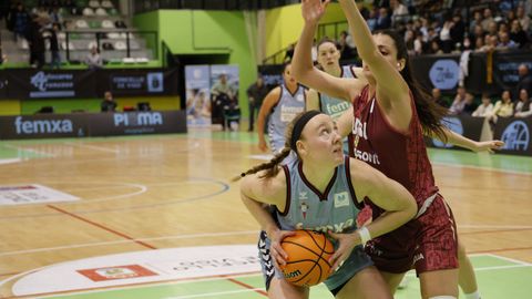 Jessica Kelliher anot� 16 puntos para el Celta en una cita que se aclar� en el tercer cuarto. xo�n carlos gil