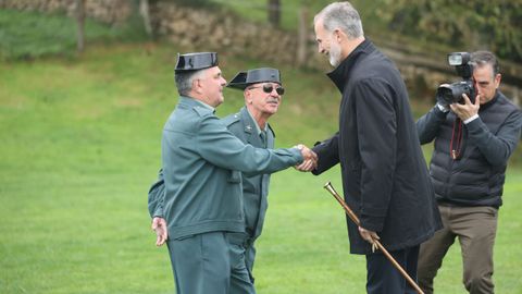 El rey Felipe durante el acto de entrega del premio al ?Pueblo Ejemplar de Asturias 2025, a 25 de octubre de 2025, en Valdesoto, Sieto, Asturias (Espa�a). El Premio al Pueblo Ejemplar de Asturias 2025 ha sido concedido a la parroquia de Valdesoto, que pertenece al concejo asturiano de Siero