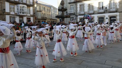 Desfile del s�bado de pi�ata en Celanova