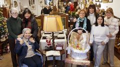 El proyecto benéfico navideño O Mercadillo ha abierto sus puertas de nuevo en A Coruña, en el número 23 del Cantón