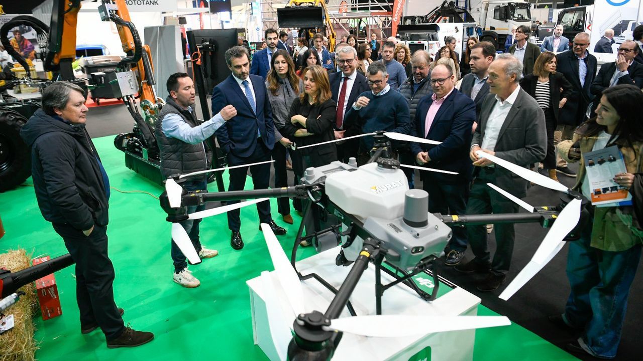 Las innovaciones en servicios municipales y sector energético se presentan en Silleda