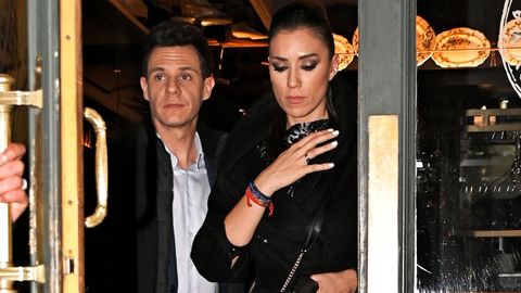 Christian Glvez y Patricia Pardo, a la salida de un restaurante en Madrid en marzo del 2023