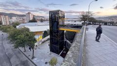 Ascensor que conecta las avenidas de Mar�n y Santiago en Ourense