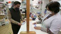 La farmacia Adrio ya aplic� el viernes por la tarde la nueva tarifa de 2,94 euros, que entr� en vigor este s�bado 