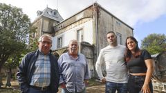 Jos Ramn Franco, Fernando Masafret, Juan Carlos Ramos y Patricia Lorenzo, ante la casa San Romn