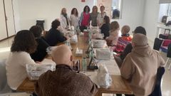 Taller de cuidados y belleza para pacientes de cncer en el Hospital Teresa Herrera, el materno-infantil del Chuac.