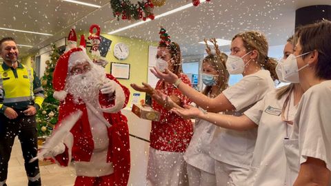 Visita de Pap� Noel al CHUO.