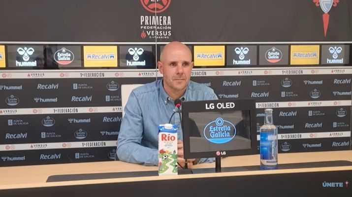 El entrenador del Celta Fortuna, Fredi �lvarez, en la rueda de prensa posterior al triunfo frente al Bilbao Athletic.