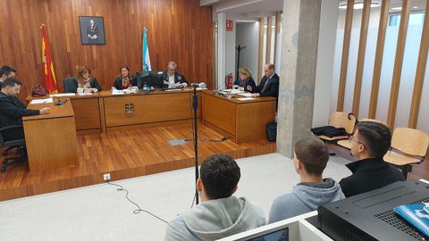 Juicio a un boxeador federado y dos amigos que propinaron una paliza a dos j�venes en Vigo en una zona de copas