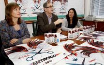 Unas amenazantes tijeras brillan en el cartel del programa presentado por Eir�s, Ferrero y Regueira.