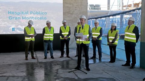 EL PRESIDENTE DE LA XUNTA ALFONSO RUEDA Y EL ALCALDE DE PONTEVEDRA MIGUEL ANXO FERNANDEZ LORES VISITAN LAS OBRAS DEL HOSPITAL GRAN MONTECELO