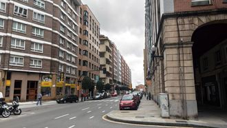 Calle de Gij�n, zona azul, ciudad, movilidad, pisos