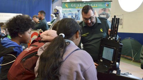 Despliegue de la Guardia Civil en Pontedeume. 