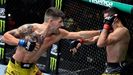 Joel �El Fen�meno� �lvarez durante el combate contra Thiago Moises