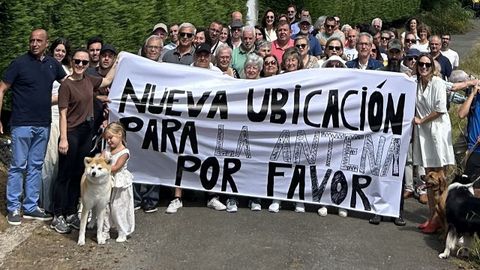 Protesta de los vecinos de Rois