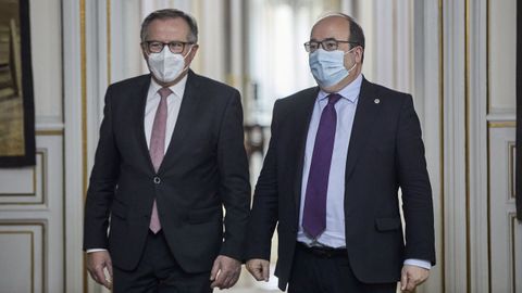 Eduardo de Castro, con el ministro de Pol�tica Territorial y Funci�n P�blica, Miquel Iceta, en Madrid el pasado martes 