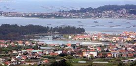 La r�a de Arousa es una de las �reas m�s afectadas por Costas en Galicia, pero la nueva ley abre una puerta a su legalizaci�n.