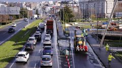 Operarios se�alizando el nuevo corte en el ramal a Alfonso Molina