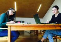 Ellas estaban a las 15.00 cogiendo sitio en Vilagarc�a.