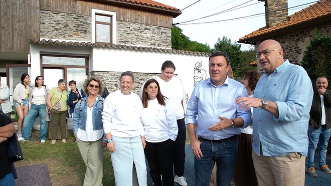 Inauguracin del local de Avio, en Valdovio