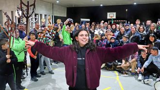 Irene Anta nun dos ensaios da rondalla Santa Eulalia