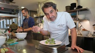 Javier Olleros, chef con dos estrellas Michelin, en Culler de Pau (O Grove)