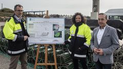 �Foron moitos anos de tramitaci�n e por fin estamos a punto de comezar as obras�, destac� el alcalde de Xove, en imagen, junto a la presidenta de Portos, Susana Lenguas, ayer en Mor�s