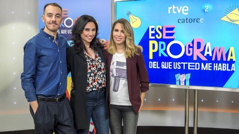 Casado junto a sus compa�eras de programa Marta Flich y Mar�a G�mez