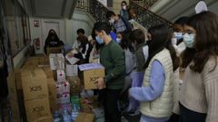 Alumnos del IES Valle Incl�n de Pontevedra reunieron una toneladas de comida para el banco de alimentos