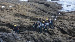 La Guardia Civil busca la lancha que caus� la muerte de un buzo en Portonovo