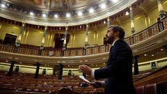 Pablo Casado interviene durante la sesi�n de control del 22 de abril