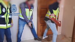 Desarticulado un grupo de proxenetas que explotaba a mujeres venezolanas en pisos tur�sticos