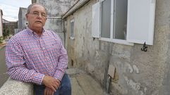 Varela, diante da antiga escola do Couto, nunha imaxe de arquivo