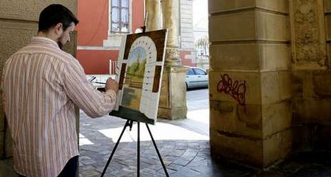 La lucha contra los grafitis deber�a comenzar, igual que contra otros actos vand�licos que afean las ciudades, desde el primer momento