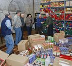 La asociaci�n de Forz�ns don� 3.000 kilos al comedor. 