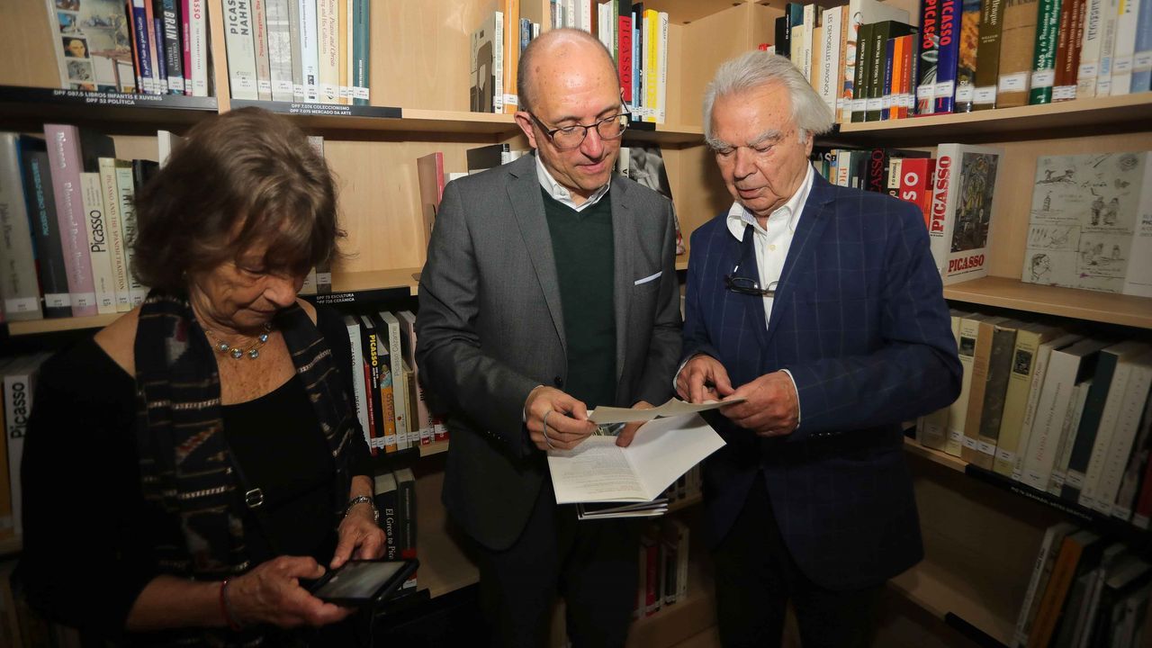 Peter L. Farer, admirador de A Coruña y la obra de Picasso: «Me ha llegado tanto que imagino que tengo conversaciones con él»