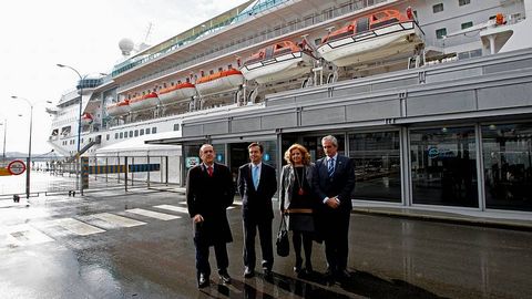 Enrique Losada, Eduardo L�pez-Puertas, Luisa Cid y Luis del Moral