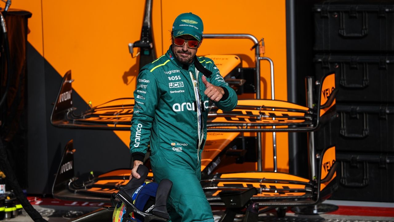 Fernando Alonso sube el suflé volviendo a hablar de la 33