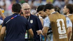 Marcelo Bielsa, durante el partido de Uruguay ante Cabo Verde