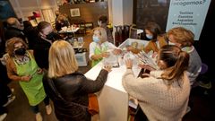 Pasada edici�n del rastrillo solidario de la Asociaci�n Espa�ola Contra el C�ncer (AECC) de Pontevedra