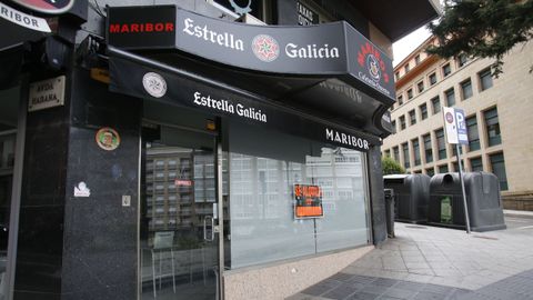 Exterior de la cafetería Maribor, en alquiler en la calle Concejo
