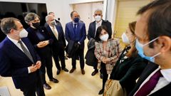 La ministra de Sanidad visita la planta de Biofabri en O Porri�o