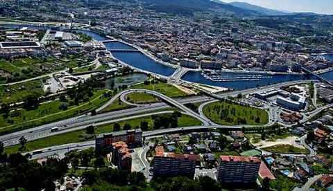 La propuesta prev� un vial directo de la AP-9  a As Correntes y otro a la rotonda de bomberos. 