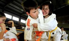 Alrededor de doscientos deportistas compitieron en el encuentro anual de las escuelas de la Costa da Morte?.