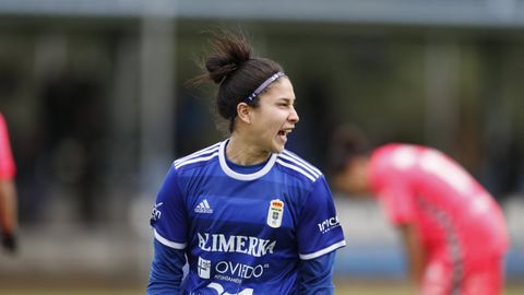 Gol Gloria Villamayor Real Oviedo Femenino Lugo Requexon.Gloria Villamayor celebra uno de sus goles ante el Lugo