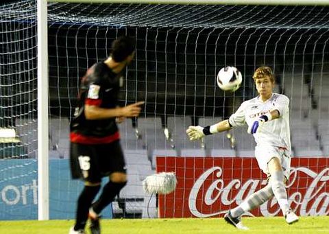 El �ltimo Cidade de Vigo sirvi� a Rub�n Blanco para debutar con el primer equipo. 